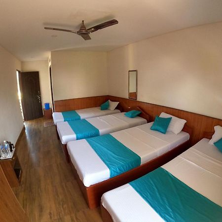 Hotel Dolly Pokhara Exterior photo