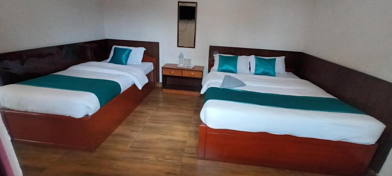 Hotel Dolly Pokhara Exterior photo