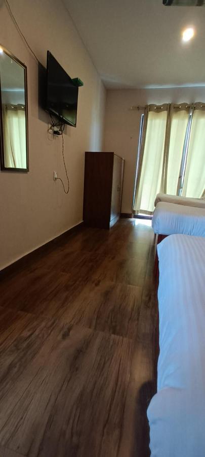 Hotel Dolly Pokhara Exterior photo