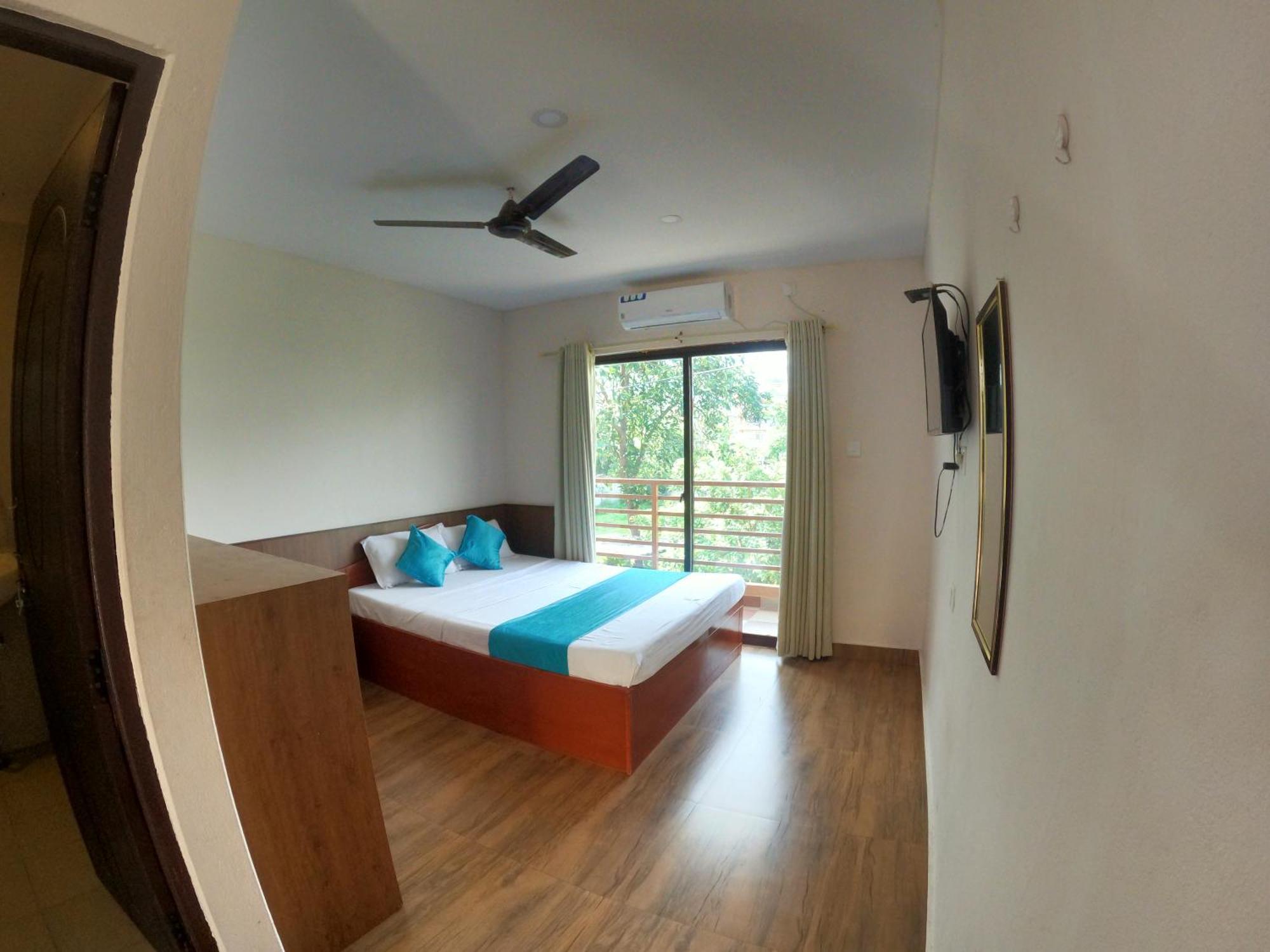 Hotel Dolly Pokhara Exterior photo